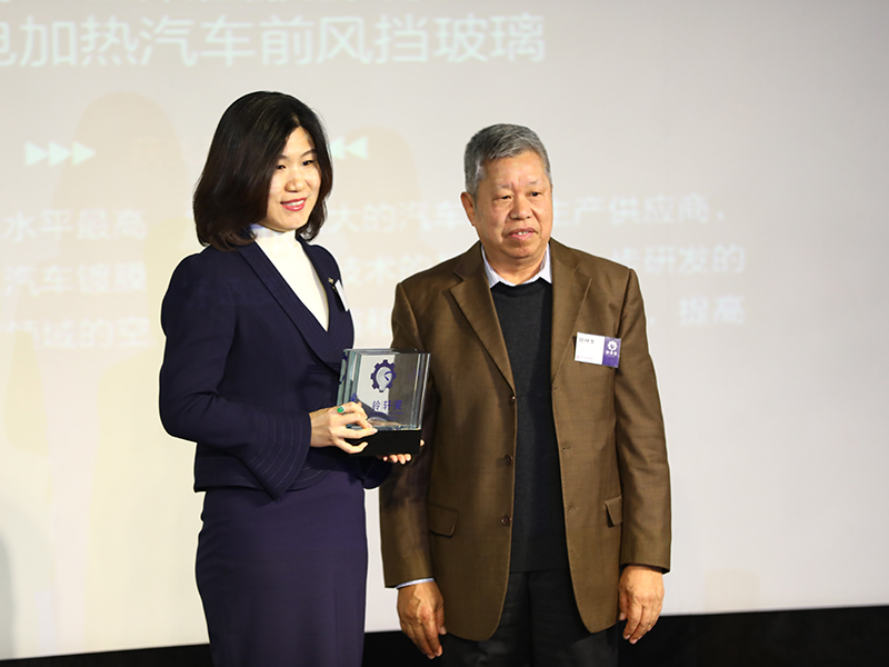 华体会hth(中国)体育官方网站-登录入口
蝉联铃轩奖 镀膜玻璃升级受青睐